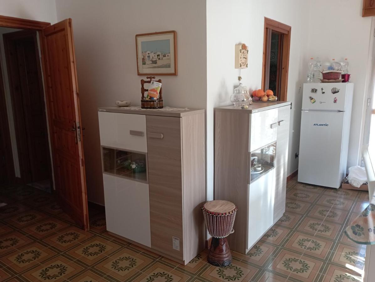 Casa Vacanze Il Carrubo Лепорано Екстериор снимка