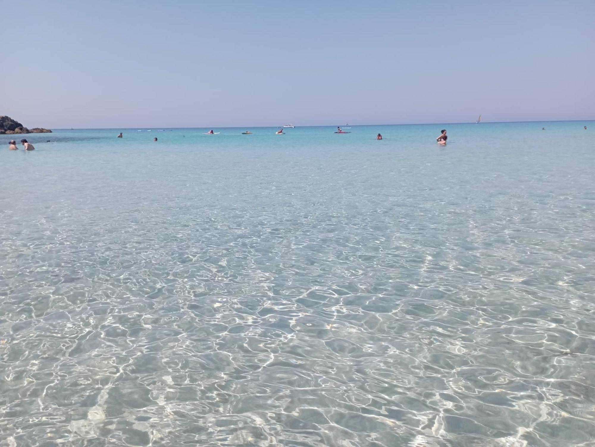 Casa Vacanze Il Carrubo Лепорано Екстериор снимка
